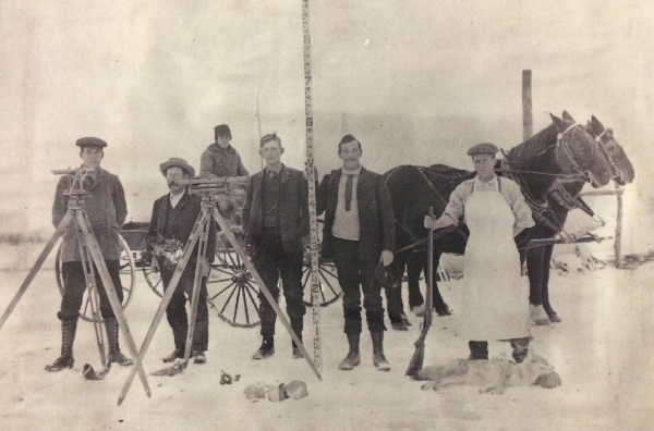 early surveyors cut knife area 1905 ca